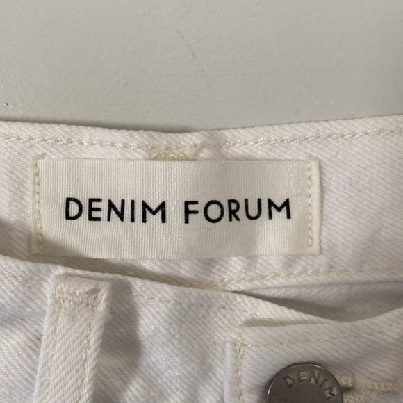 ❗️SOLD❗️Aritzia Denim Forum White Ex Boyfriend Shorts Size 25 - Picture 9 of 13